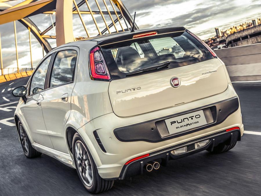  Fiat Punto BlackMotion 2013 года  (фото 6 из 13)